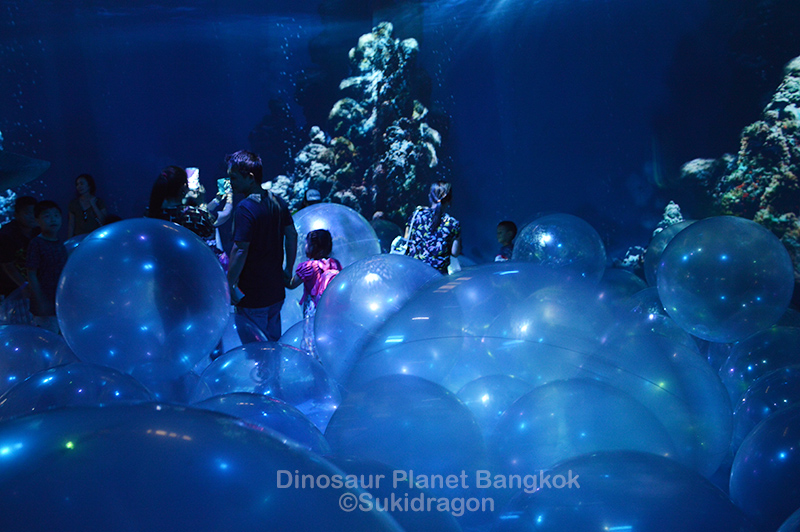 Dinosaur Planet Bangkok ©Sukidragon